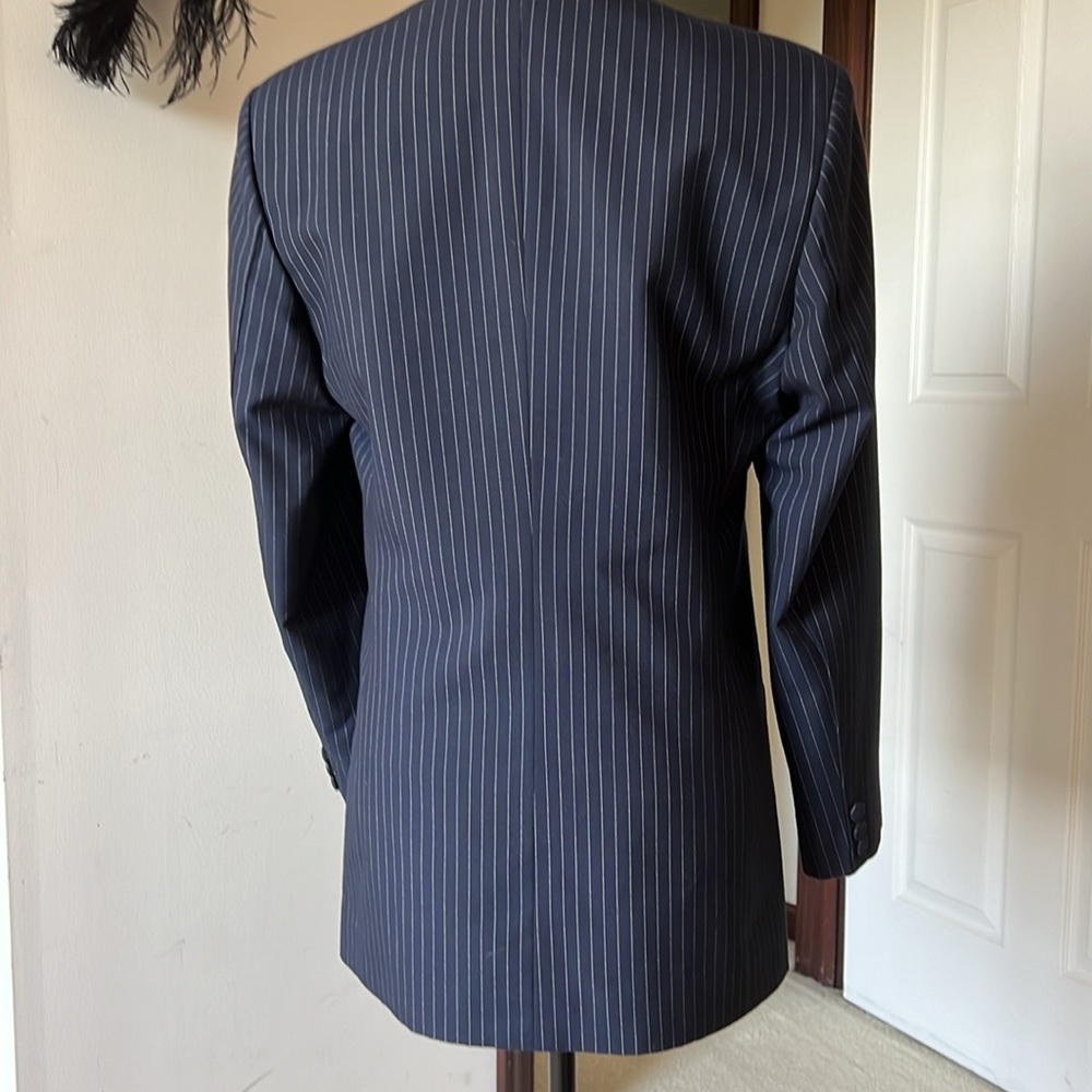 Jacket - Picture 2 of 10